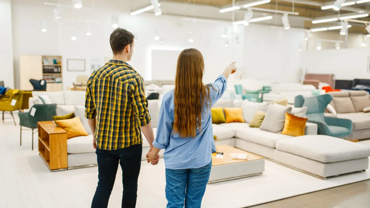 Como comprar móveis baratos