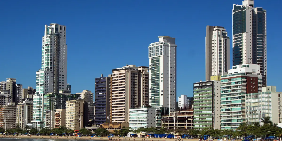 Imóveis de alto padrão em Balneário Camboriú